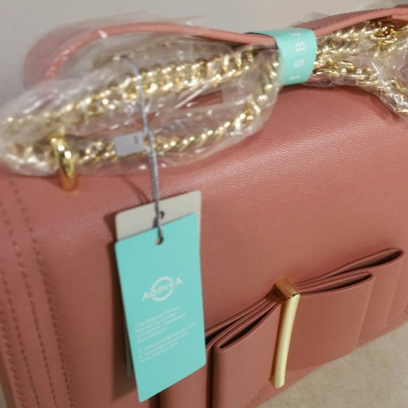 Chrisbella - Picture 6 of 12